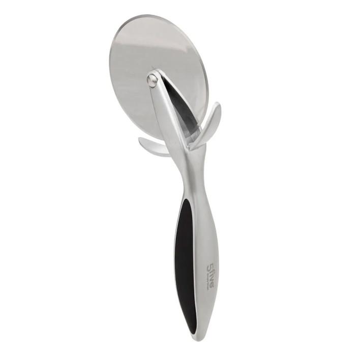 Roulette à Pizza Antidérapante "Zinc" 18cm Argent | Petite Découpe Petite Découpe Argent